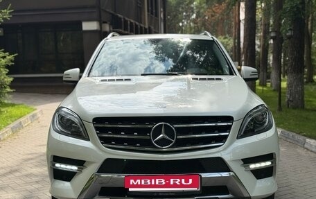 Mercedes-Benz M-Класс, 2012 год, 2 850 000 рублей, 2 фотография