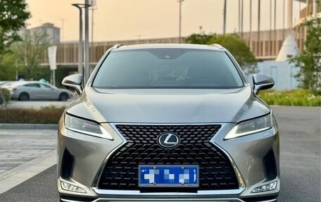 Lexus RX IV рестайлинг, 2021 год, 3 700 000 рублей, 2 фотография