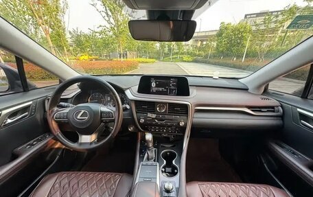 Lexus RX IV рестайлинг, 2021 год, 3 700 000 рублей, 15 фотография