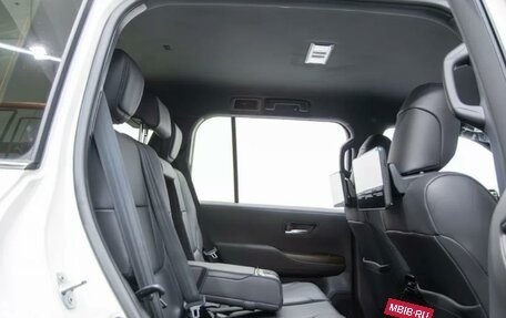 Toyota Land Cruiser, 2024 год, 13 000 000 рублей, 5 фотография