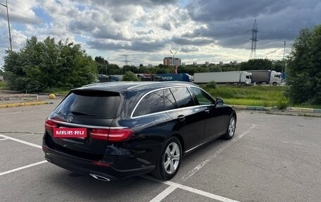 Mercedes-Benz E-Класс, 2019 год, 3 099 000 рублей, 5 фотография