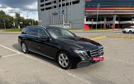 Mercedes-Benz E-Класс, 2019 год, 3 099 000 рублей, 7 фотография