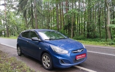 Hyundai Solaris II рестайлинг, 2013 год, 750 000 рублей, 1 фотография