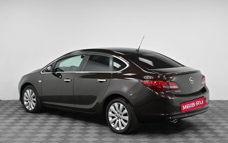 Opel Astra J, 2013 год, 949 000 рублей, 4 фотография