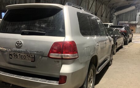 Toyota Land Cruiser 200, 2008 год, 2 090 000 рублей, 3 фотография