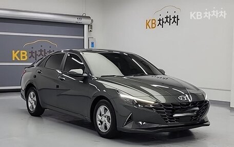 Hyundai Elantra, 2022 год, 1 400 000 рублей, 4 фотография