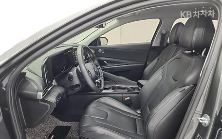 Hyundai Elantra, 2022 год, 1 400 000 рублей, 9 фотография
