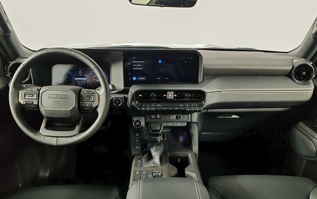 Toyota Land Cruiser Prado, 2024 год, 12 290 000 рублей, 14 фотография
