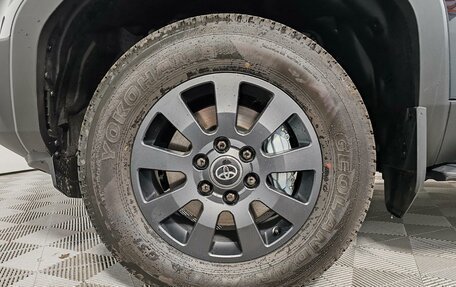 Toyota Land Cruiser Prado, 2024 год, 12 290 000 рублей, 18 фотография