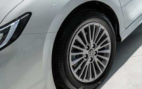 Toyota Camry, 2024 год, 4 690 000 рублей, 7 фотография