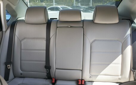Volkswagen Passat B8 рестайлинг, 2017 год, 1 799 000 рублей, 14 фотография