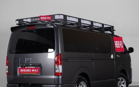 Toyota HiAce H200, 2016 год, 3 599 000 рублей, 5 фотография