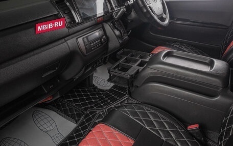 Toyota HiAce H200, 2016 год, 3 599 000 рублей, 17 фотография