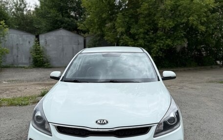 KIA Rio IV, 2018 год, 1 400 000 рублей, 17 фотография