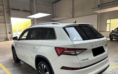 Skoda Kodiaq I, 2021 год, 2 750 000 рублей, 3 фотография