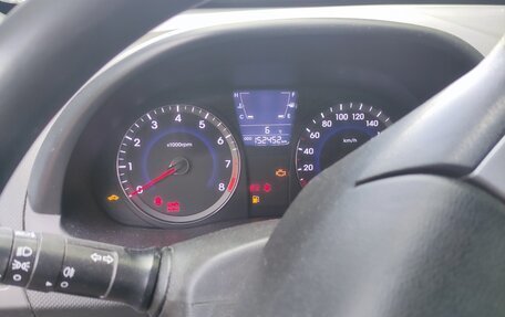 Hyundai Solaris II рестайлинг, 2013 год, 750 000 рублей, 10 фотография