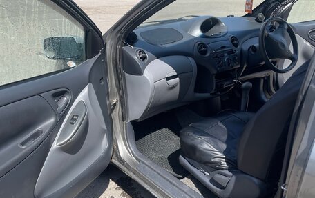 Toyota Vitz, 1999 год, 300 000 рублей, 9 фотография