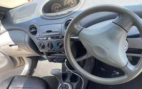Toyota Vitz, 1999 год, 300 000 рублей, 8 фотография