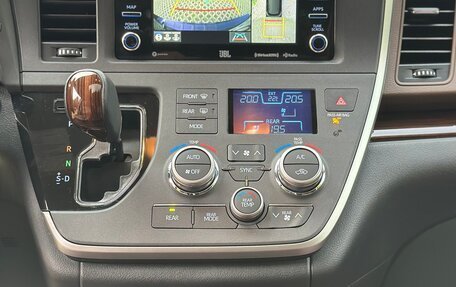 Toyota Sienna III, 2020 год, 4 295 000 рублей, 16 фотография