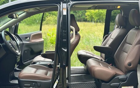 Toyota Sienna III, 2020 год, 4 295 000 рублей, 24 фотография