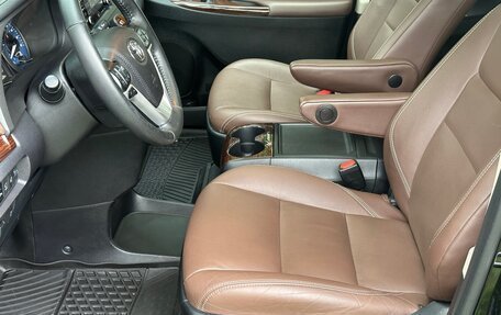 Toyota Sienna III, 2020 год, 4 295 000 рублей, 36 фотография