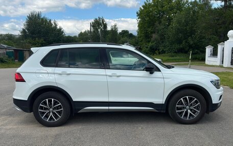 Volkswagen Tiguan II, 2018 год, 2 550 000 рублей, 3 фотография