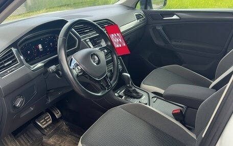 Volkswagen Tiguan II, 2018 год, 2 550 000 рублей, 7 фотография
