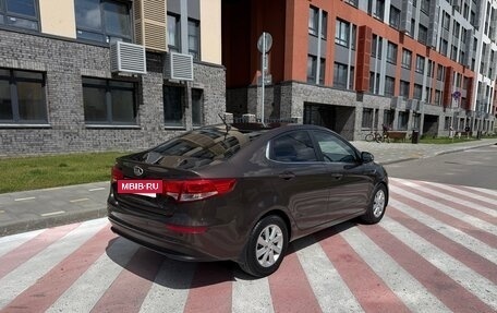 KIA Rio III рестайлинг, 2016 год, 860 000 рублей, 4 фотография