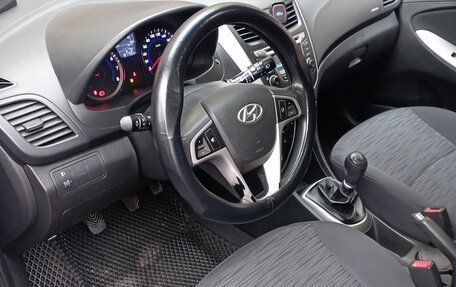 Hyundai Solaris II рестайлинг, 2014 год, 770 000 рублей, 9 фотография