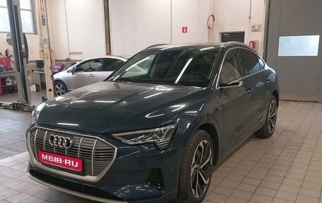 Audi e-tron Sportback I, 2021 год, 4 497 000 рублей, 1 фотография
