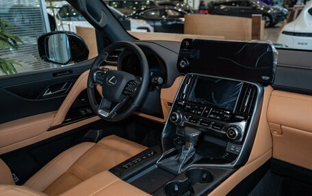 Lexus LX, 2024 год, 25 490 000 рублей, 17 фотография