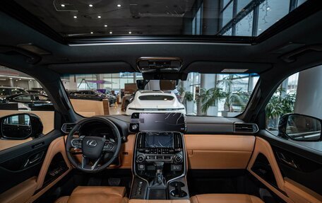 Lexus LX, 2024 год, 25 490 000 рублей, 15 фотография