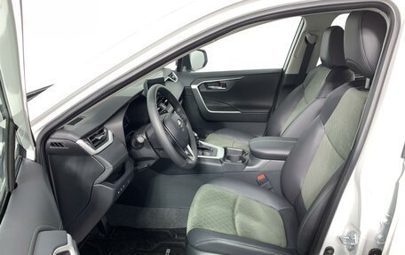 Toyota RAV4, 2024 год, 4 650 000 рублей, 16 фотография