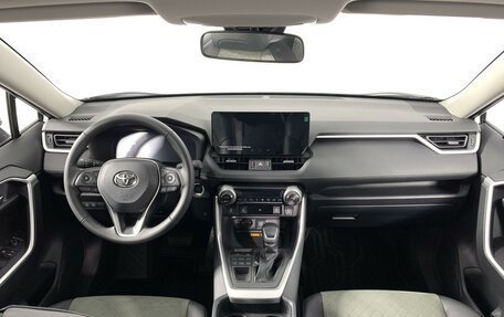 Toyota RAV4, 2024 год, 4 650 000 рублей, 14 фотография