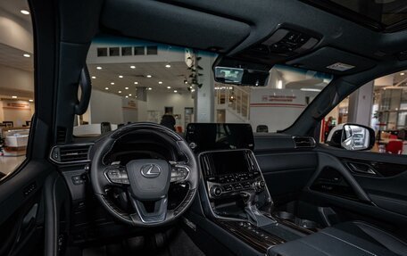 Lexus LX, 2024 год, 24 190 000 рублей, 14 фотография