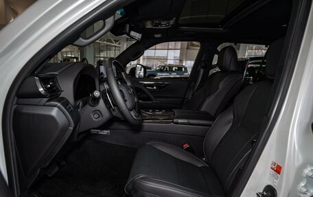 Lexus LX, 2024 год, 24 190 000 рублей, 13 фотография