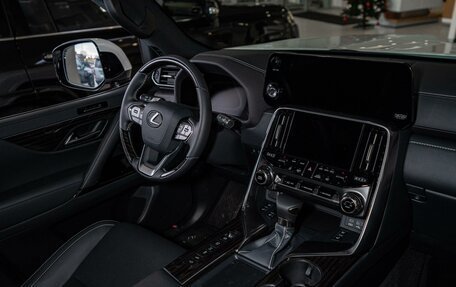 Lexus LX, 2024 год, 24 190 000 рублей, 16 фотография