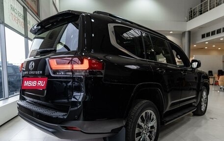 Toyota Land Cruiser, 2023 год, 13 950 000 рублей, 6 фотография