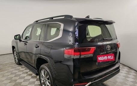 Toyota Land Cruiser, 2023 год, 15 390 000 рублей, 7 фотография