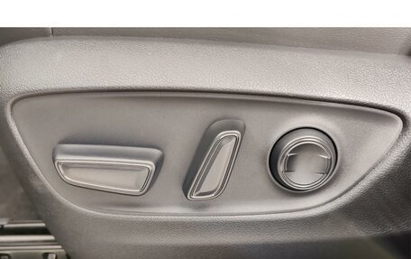 Toyota Land Cruiser, 2023 год, 15 390 000 рублей, 24 фотография