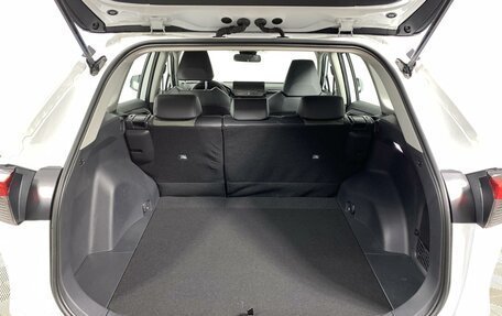 Toyota RAV4, 2024 год, 4 650 000 рублей, 10 фотография