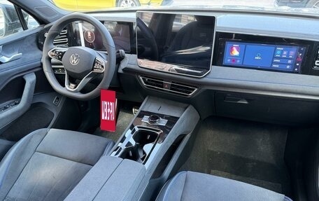 Volkswagen Tiguan, 2024 год, 4 250 000 рублей, 9 фотография