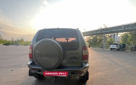Chevrolet Niva I рестайлинг, 2004 год, 380 000 рублей, 3 фотография