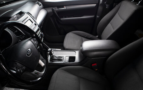 KIA Sorento II рестайлинг, 2013 год, 1 649 000 рублей, 15 фотография