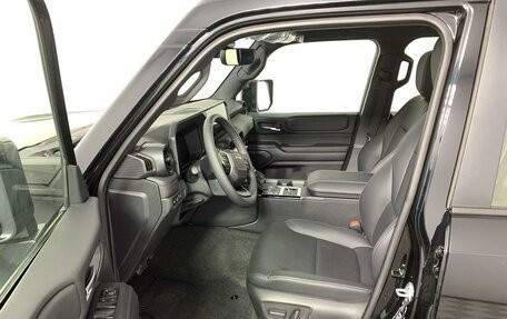 Toyota Land Cruiser Prado, 2024 год, 9 290 000 рублей, 16 фотография