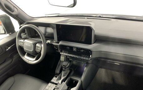 Toyota Land Cruiser Prado, 2024 год, 9 290 000 рублей, 11 фотография