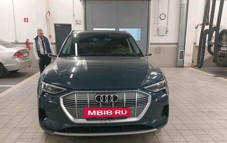 Audi e-tron Sportback I, 2021 год, 4 497 000 рублей, 2 фотография