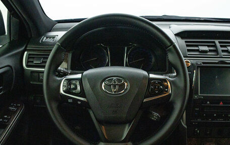 Toyota Camry, 2016 год, 1 799 000 рублей, 20 фотография