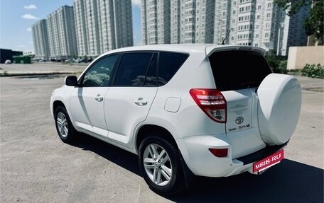 Toyota RAV4, 2012 год, 1 650 000 рублей, 4 фотография