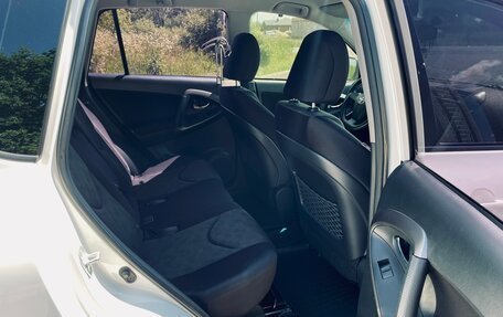 Toyota RAV4, 2012 год, 1 650 000 рублей, 15 фотография